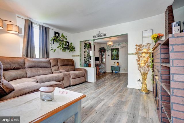 231 WILLIAM ST, Downingtown, PA 19335