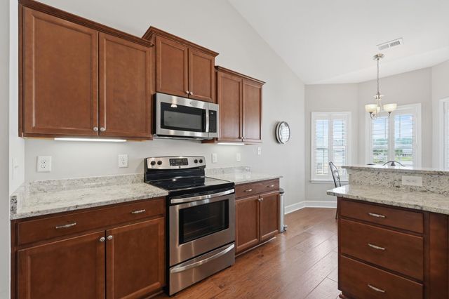 4101 Ridgewood Dr., Conway, SC 29526