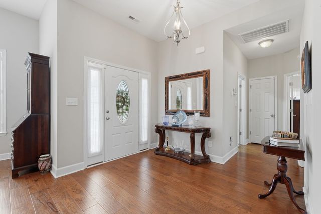 4101 Ridgewood Dr., Conway, SC 29526