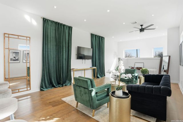 1641 N Center St, San Antonio, TX 78202