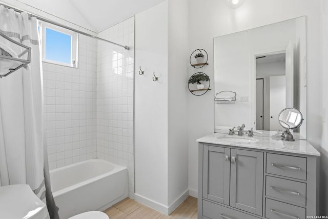 1641 N Center St, San Antonio, TX 78202