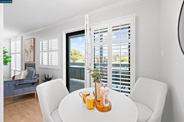 1111 Compass Ln 105, Foster City, CA 94404