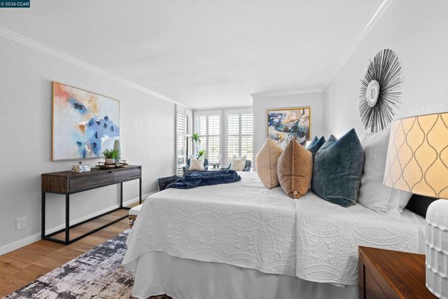 1111 Compass Ln 105, Foster City, CA 94404