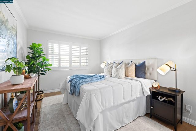 1111 Compass Ln 105, Foster City, CA 94404