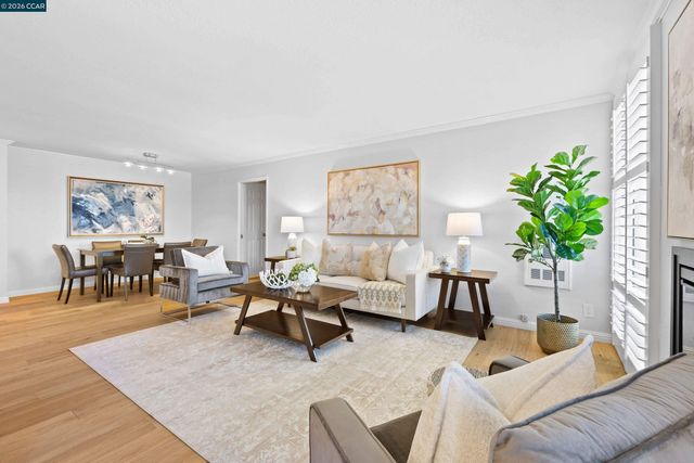 1111 Compass Ln 105, Foster City, CA 94404