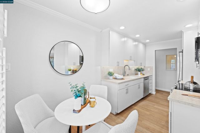 1111 Compass Ln 105, Foster City, CA 94404