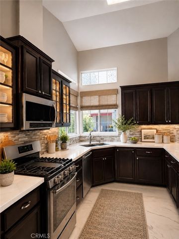 10304 Crandon Park Drive, Bakersfield, CA 93312