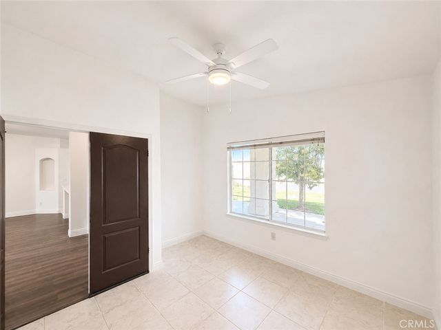 10304 Crandon Park Drive, Bakersfield, CA 93312