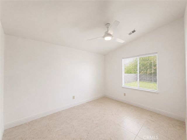10304 Crandon Park Drive, Bakersfield, CA 93312