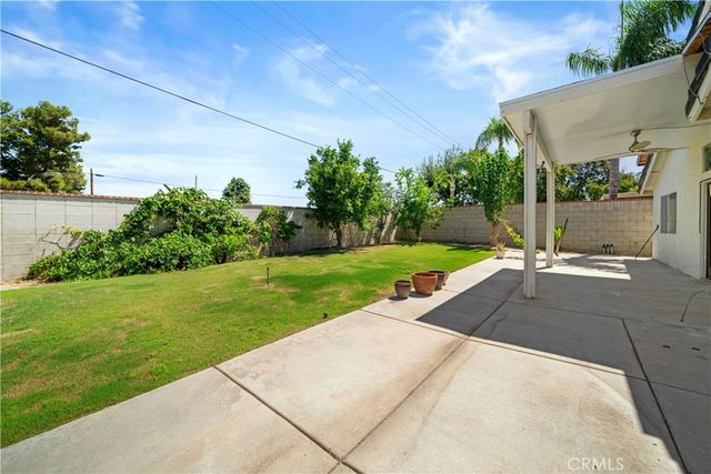 10304 Crandon Park Drive, Bakersfield, CA 93312