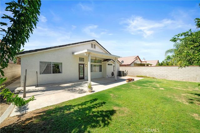 10304 Crandon Park Drive, Bakersfield, CA 93312