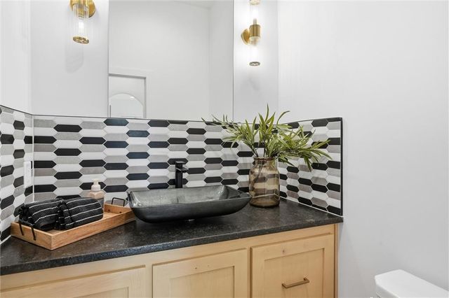 2009 Ridge Tree Drive, Pleasant Hill, MO 64080