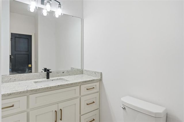 2009 Ridge Tree Drive, Pleasant Hill, MO 64080