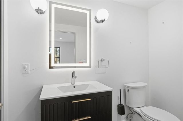 2009 Ridge Tree Drive, Pleasant Hill, MO 64080