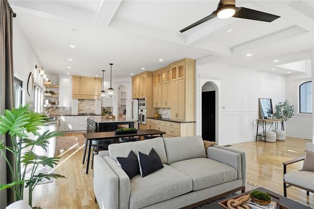 2009 Ridge Tree Drive, Pleasant Hill, MO 64080