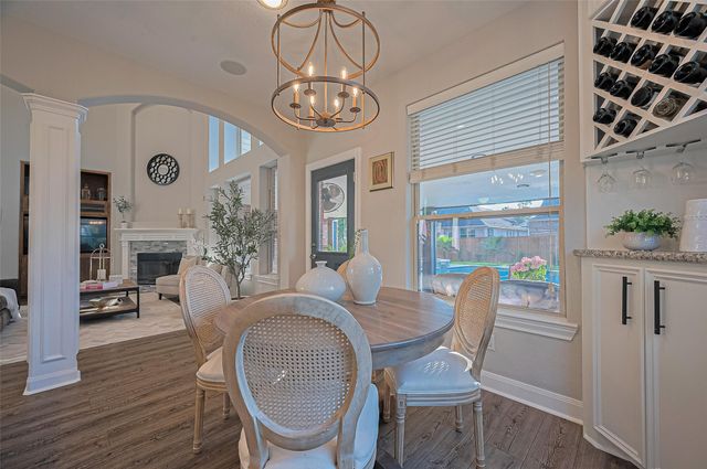 7 Tillamook Court, Spring, TX 77389