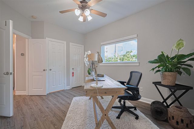 7 Tillamook Court, Spring, TX 77389