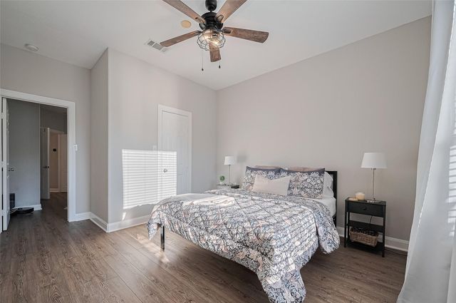 7 Tillamook Court, Spring, TX 77389