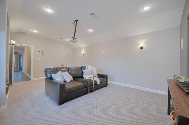 7 Tillamook Court, Spring, TX 77389