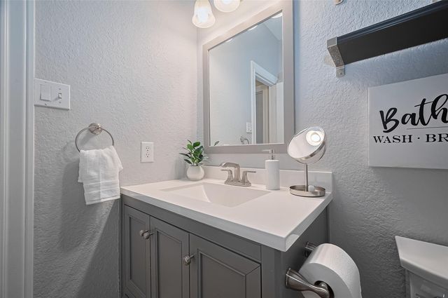 7 Tillamook Court, Spring, TX 77389