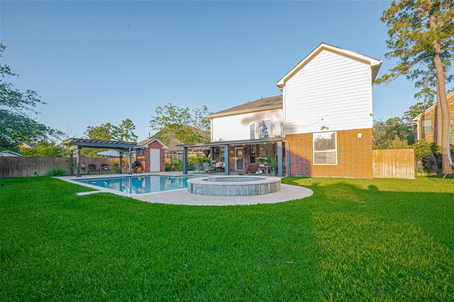 7 Tillamook Court, Spring, TX 77389