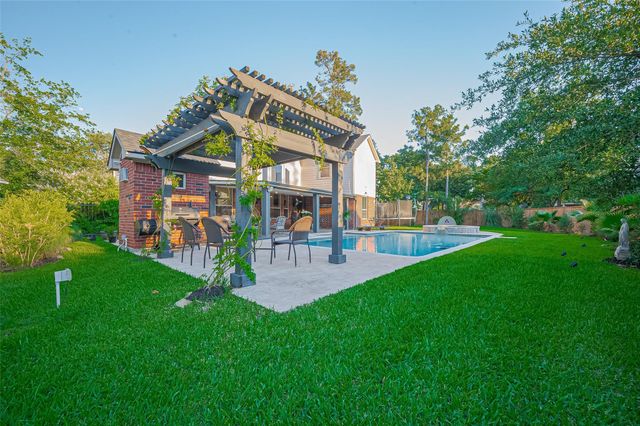 7 Tillamook Court, Spring, TX 77389