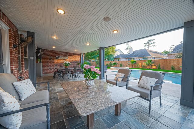 7 Tillamook Court, Spring, TX 77389