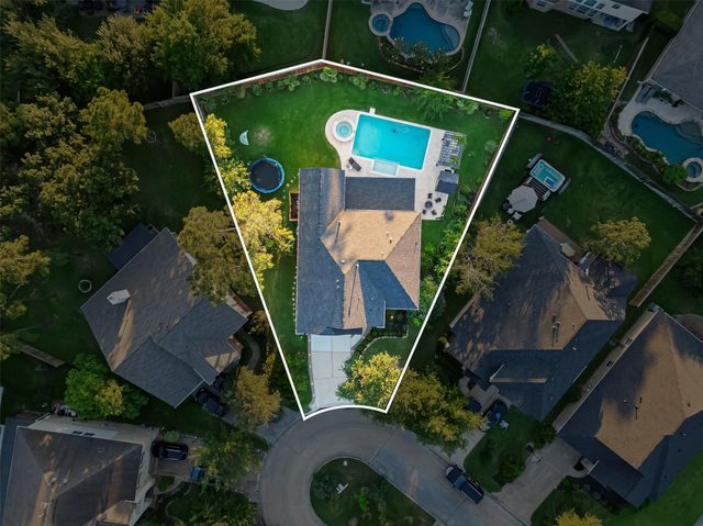 7 Tillamook Court, Spring, TX 77389