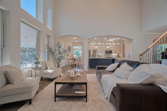 7 Tillamook Court, Spring, TX 77389