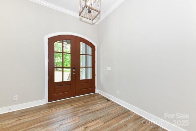 6910 Harvest Glen Drive, Greensboro, NC 27406