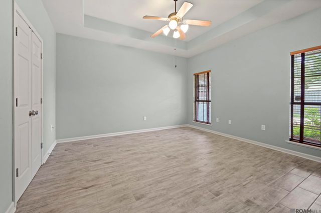 12703 Landon Dr, Walker, LA 70785
