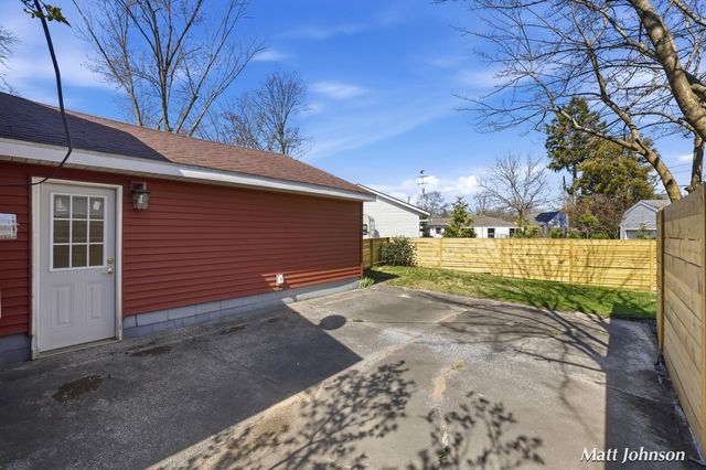 1230 Princeton Road, Roosevelt Park City, MI 49441