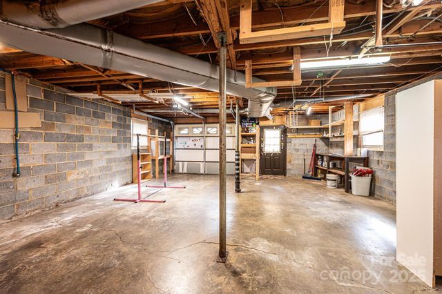 2570 Raintree Street, Connelly Springs, NC 28612