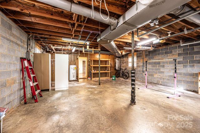 2570 Raintree Street, Connelly Springs, NC 28612