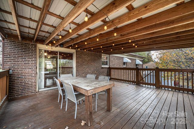 2570 Raintree Street, Connelly Springs, NC 28612