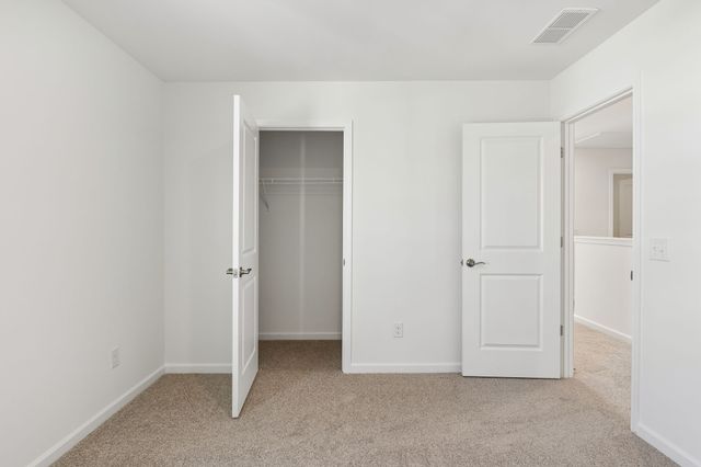 3855 Kindler Ct, Columbia, TN 38401