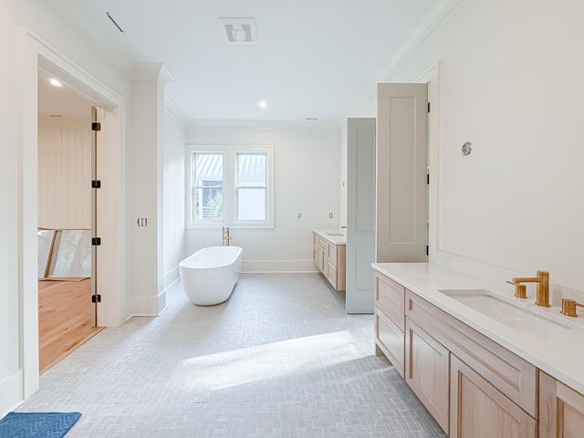 6 29th Avenue, Isle Of Palms, SC 29451