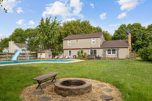 1152 Lexington Lane, Batavia, IL 60510