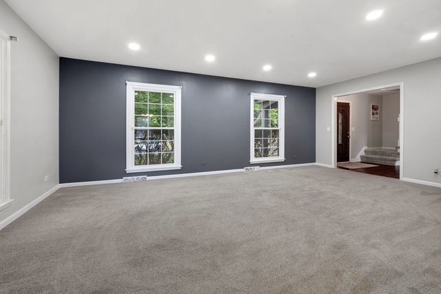 1152 Lexington Lane, Batavia, IL 60510