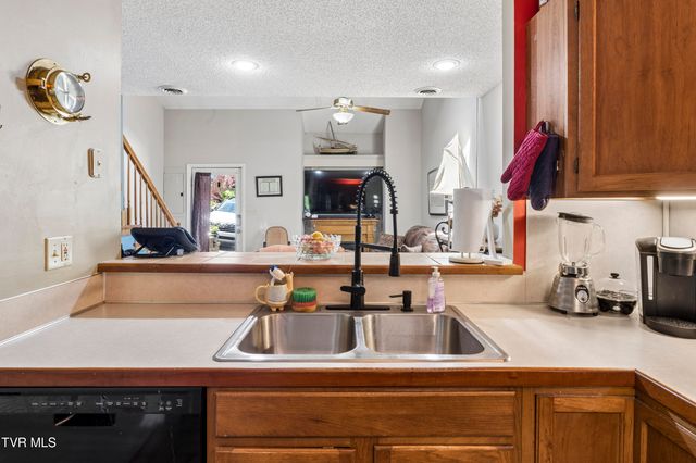 149 Aston Place 149, Kingsport, TN 37660
