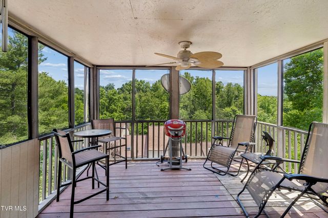 149 Aston Place 149, Kingsport, TN 37660