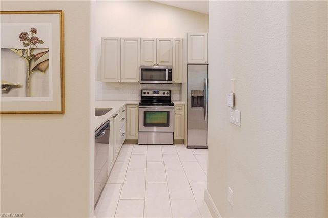 3510 AVION WOODS CT 104, Naples, FL 34104