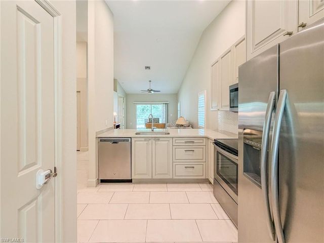3510 AVION WOODS CT 104, Naples, FL 34104
