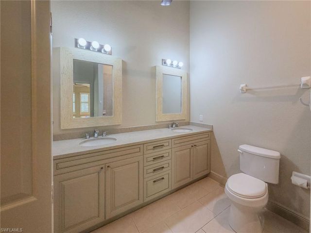 3510 AVION WOODS CT 104, Naples, FL 34104