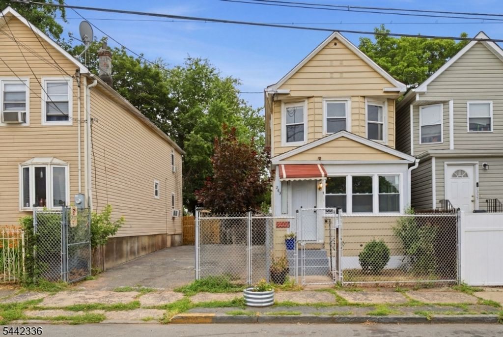 255 S 18Th St, Newark City, NJ 07103