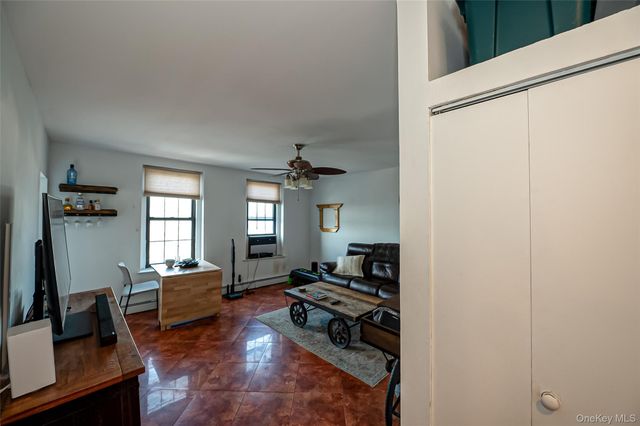 310 Riverside Boulevard 3i, Long Beach, NY 11561