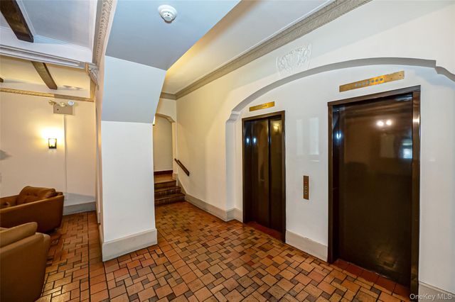 310 Riverside Boulevard 3i, Long Beach, NY 11561