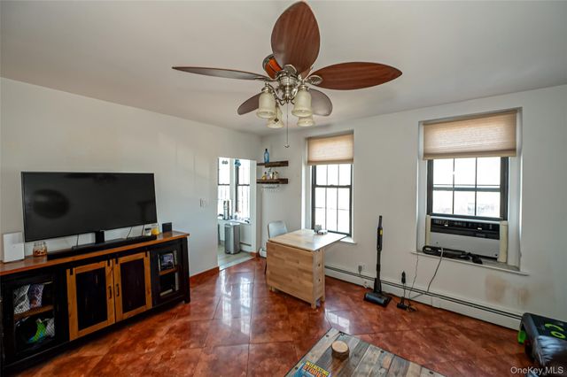 310 Riverside Boulevard 3i, Long Beach, NY 11561