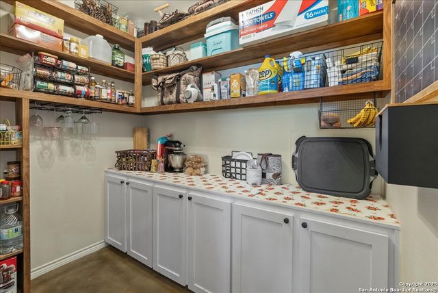 226 Private Rd 3251, Alice, TX 78332