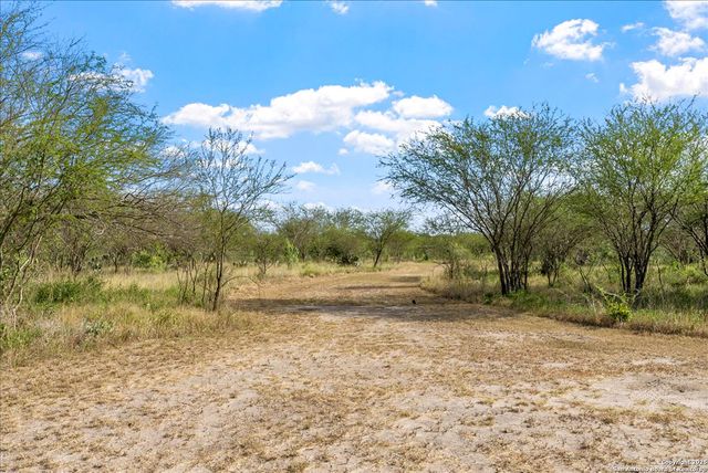 226 Private Rd 3251, Alice, TX 78332